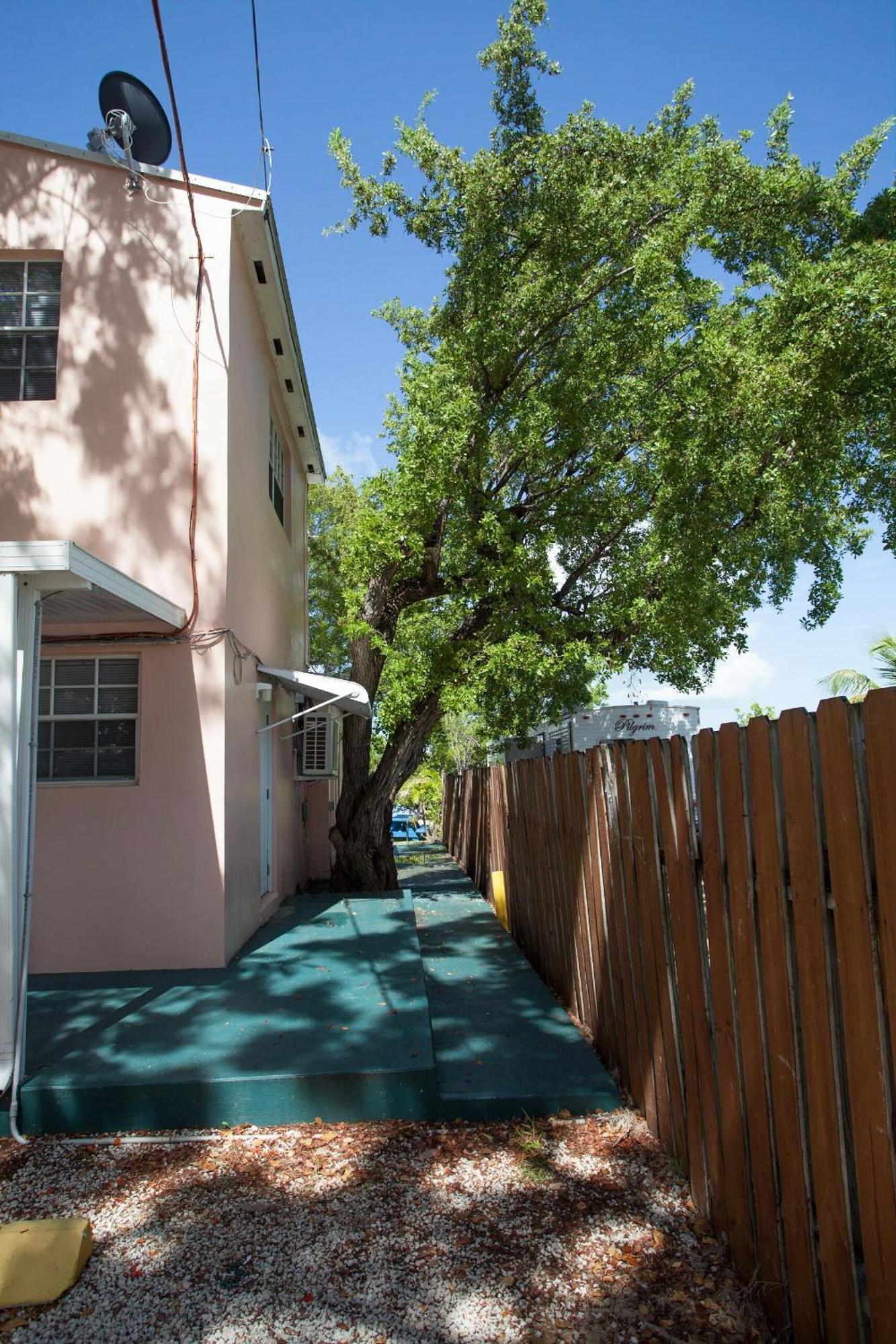 Kings Kamp Hotel Key Largo Exterior photo